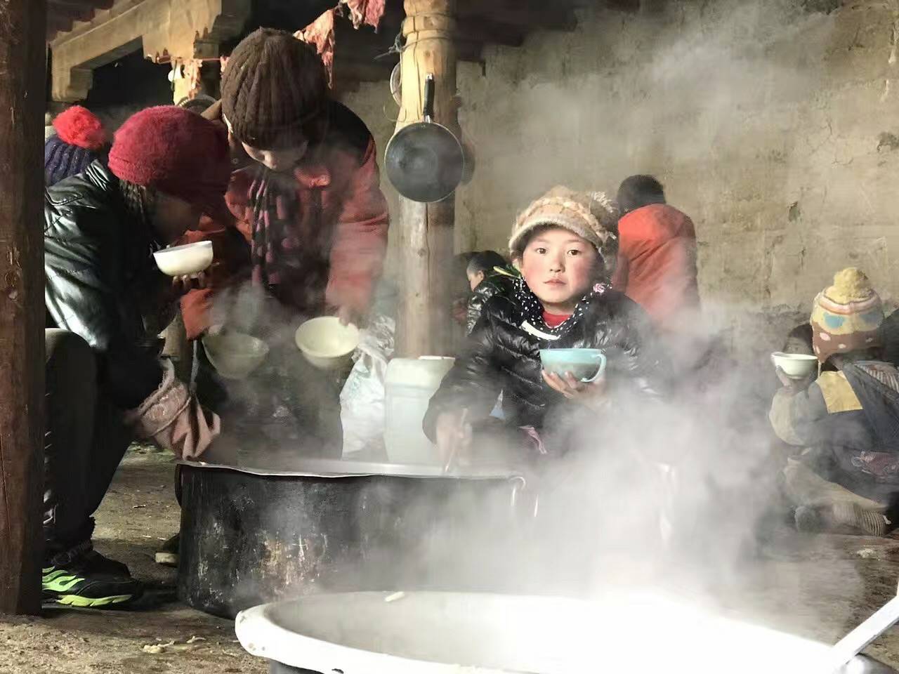 宁波张伟新媒体营销策划有限公司公益回顾丨家国同欢月同圆 温暖满载甘孜州(图10)